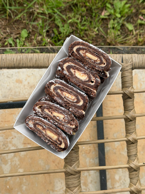 Brownies style cookies filled with nougat cream